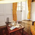 فندق D'haussonville 4*