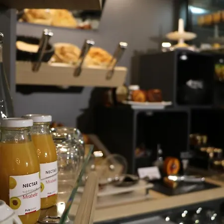 D'haussonville Ξενοδοχείο 4*