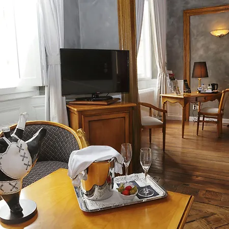 فندق D'haussonville