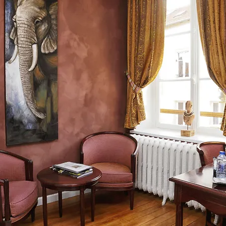 Ξενοδοχείο D'haussonville 4*