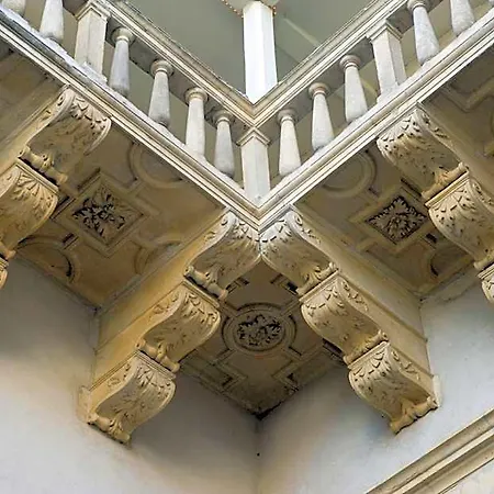Szálloda D'haussonville 4*