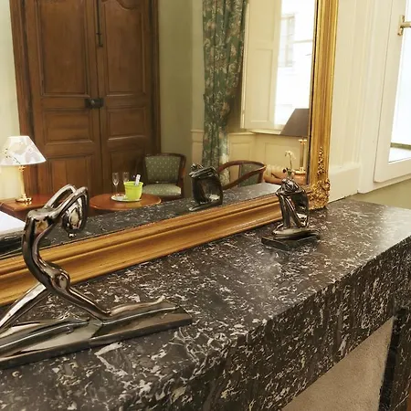 Hotel D'haussonville 4*