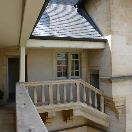 Szálloda D'haussonville 4*