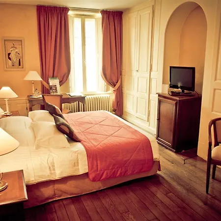 D'haussonville 4*