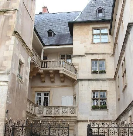 D'haussonville فندق 4*