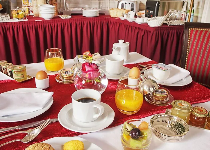 Hotel D'haussonville 4*