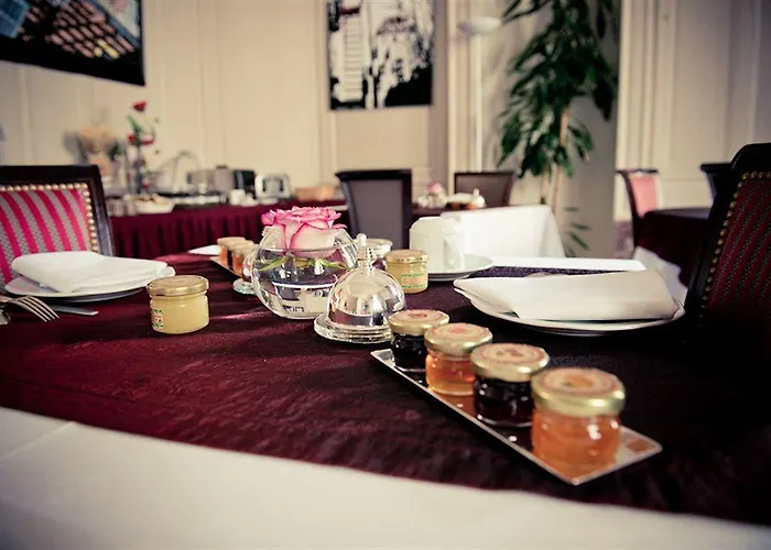 Ξενοδοχείο D'haussonville 4*