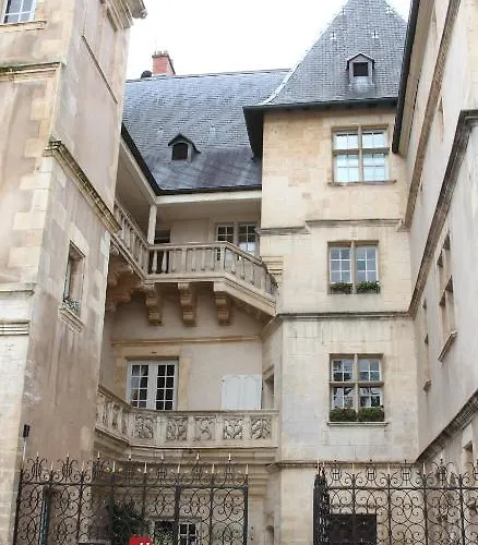 D'haussonville Hotel 4*